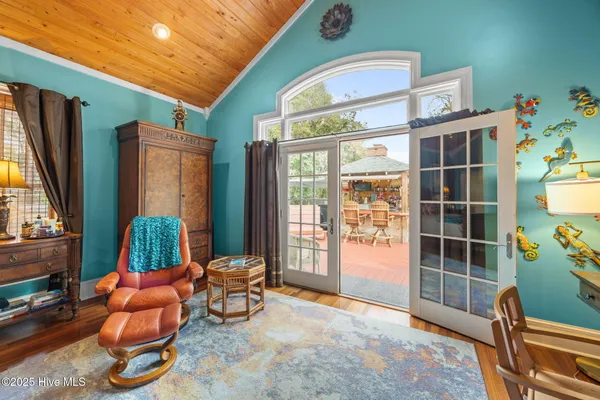 $949,900 | 612 East Main Street, Washington, NC 27889