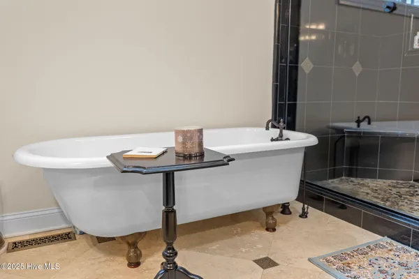 $949,900 | 612 East Main Street, Washington, NC 27889