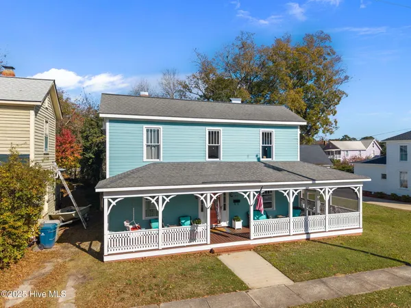 $949,900 | 612 East Main Street, Washington, NC 27889
