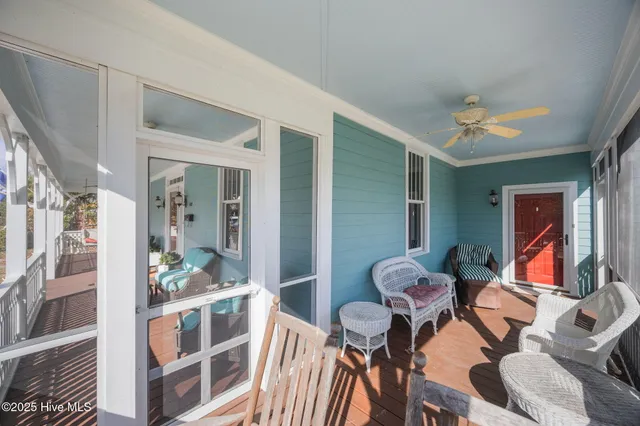 $949,900 | 612 East Main Street, Washington, NC 27889