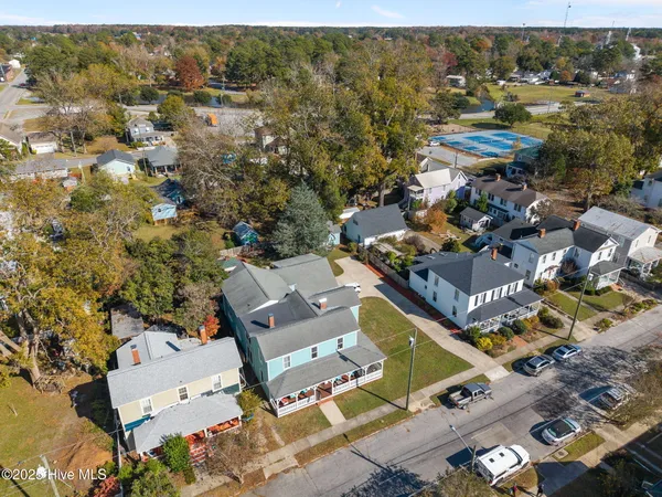 $949,900 | 612 East Main Street, Washington, NC 27889