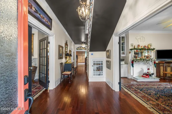 $949,900 | 612 East Main Street, Washington, NC 27889