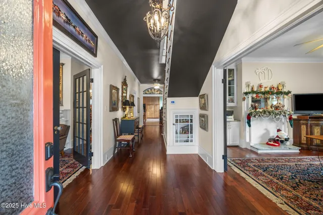 $949,900 | 612 East Main Street, Washington, NC 27889