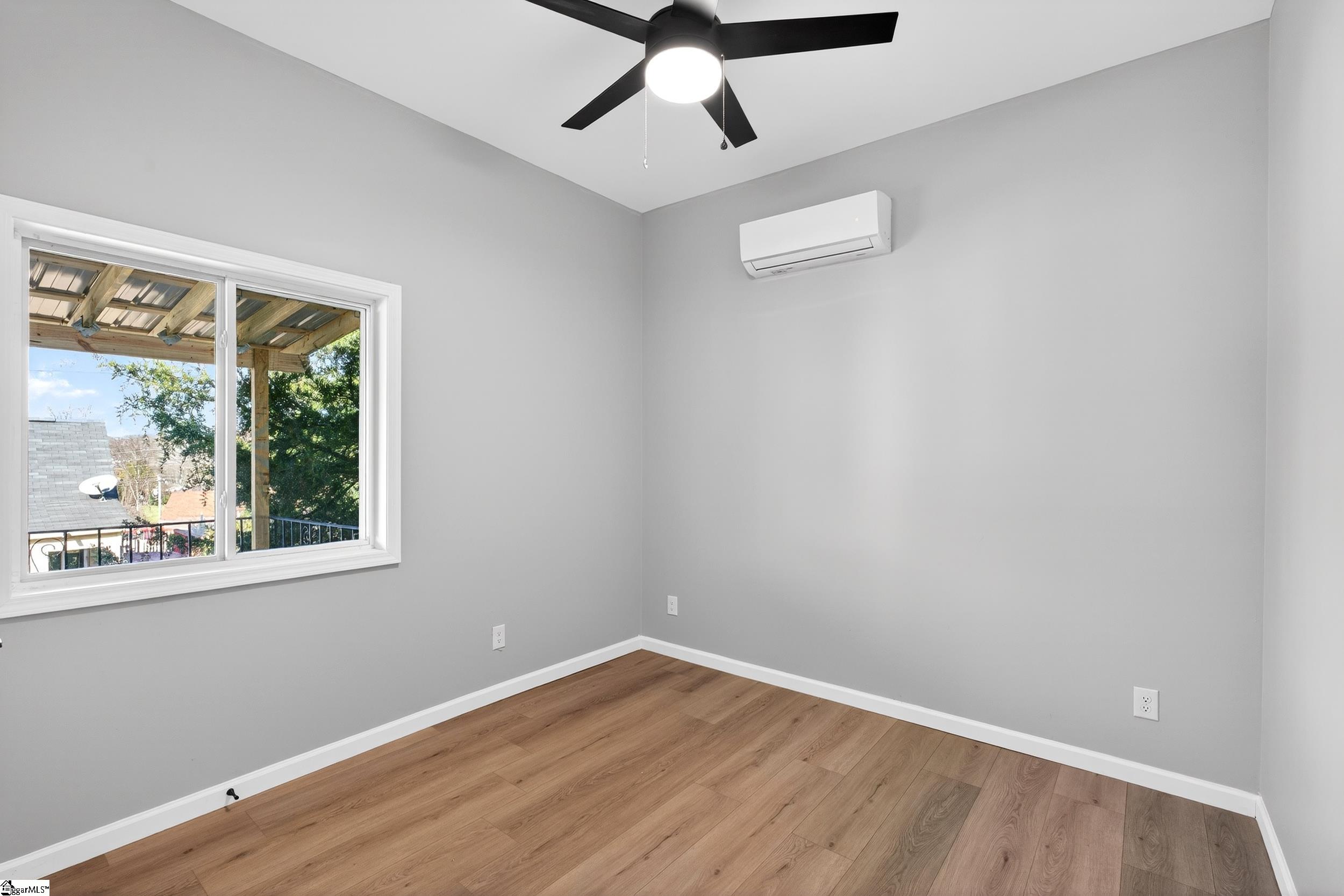 35 Henry Street Greenville, SC 29605 - Photo 17 of 38