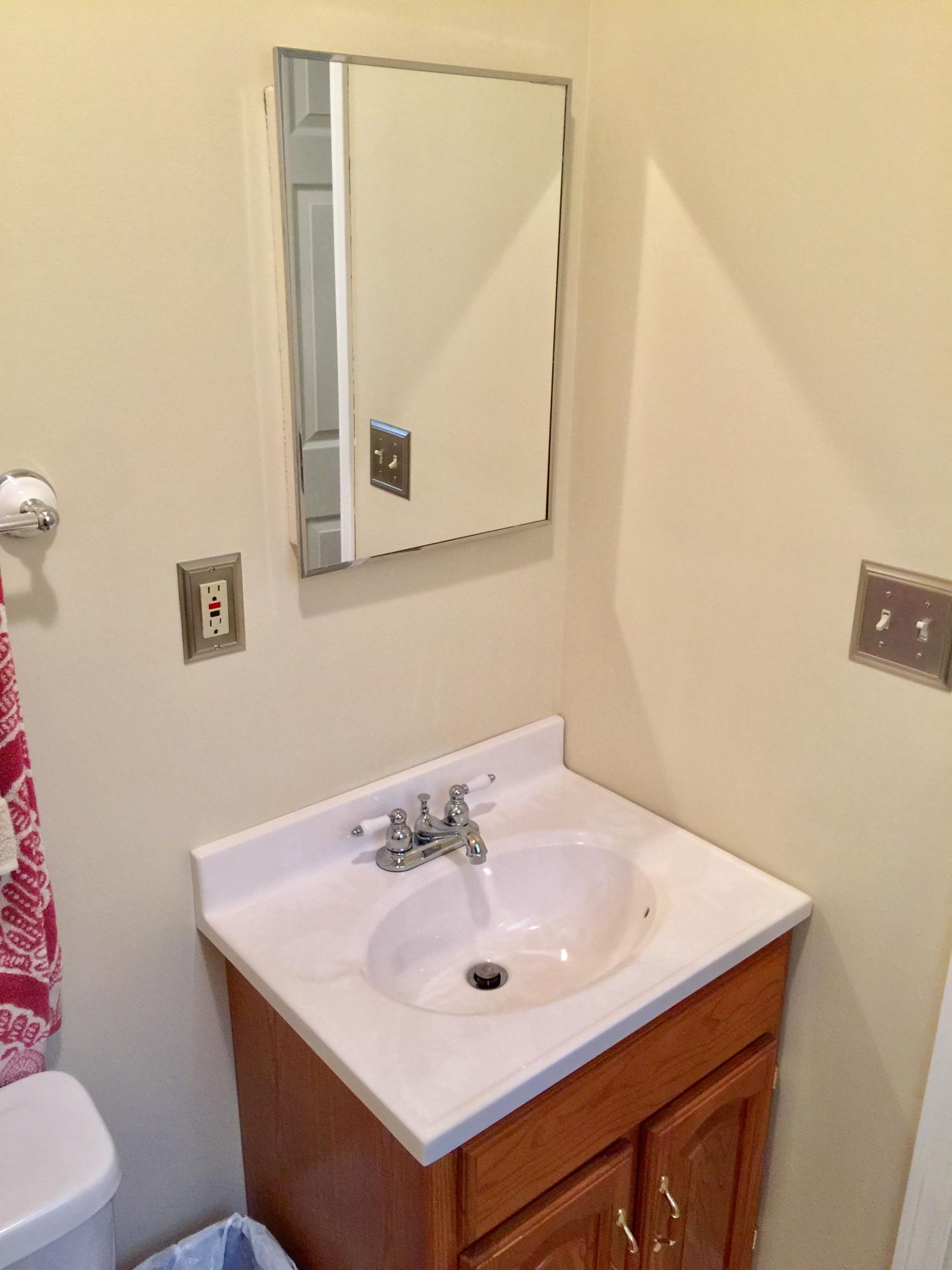 686 Camp Ridge Road La Follette, TN 37766 - Photo 3 of 14 Half bath