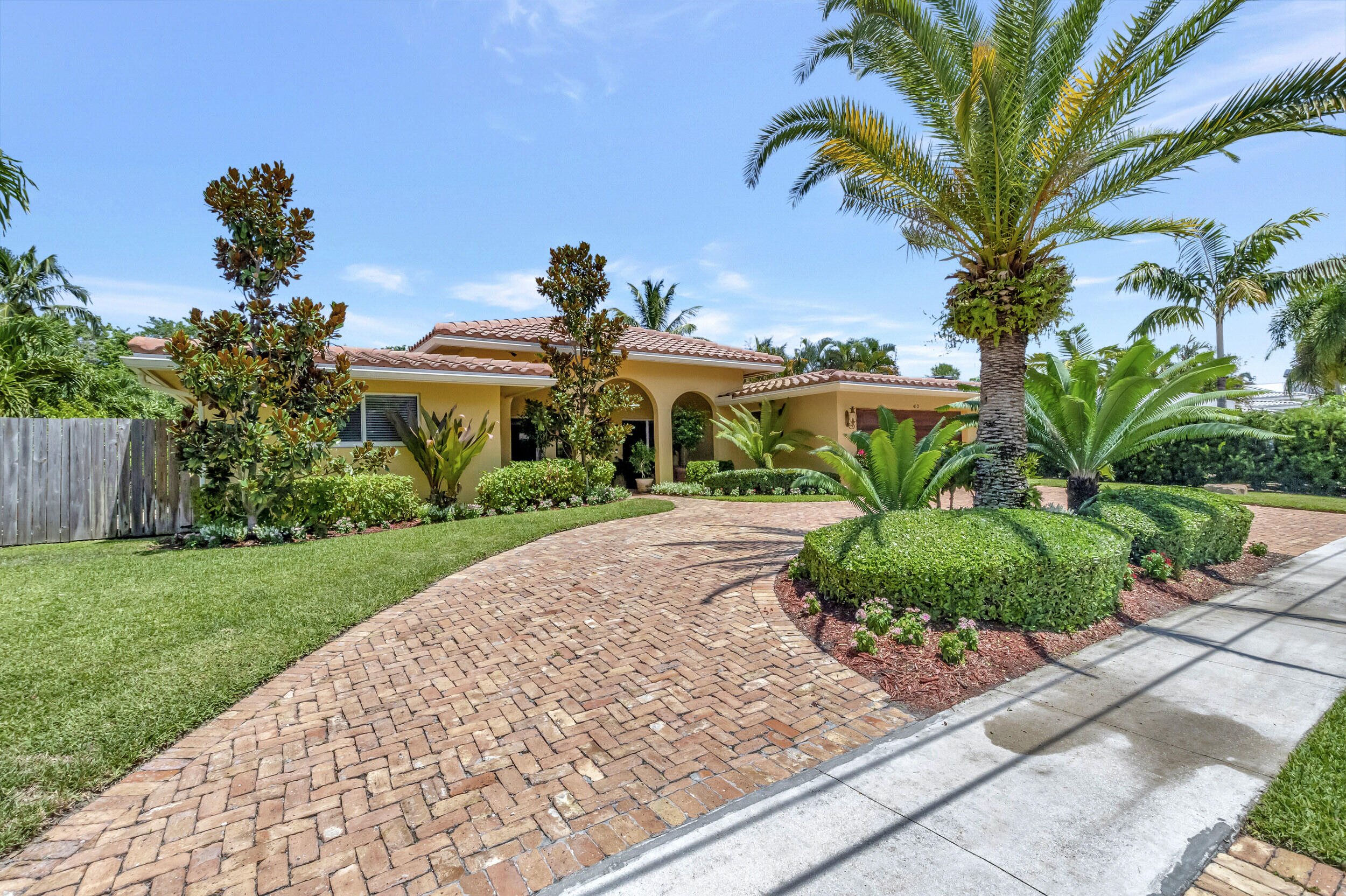 412 Southwest 6th Avenue Boca Raton, FL 33486 - Photo 5 of 19 front of house