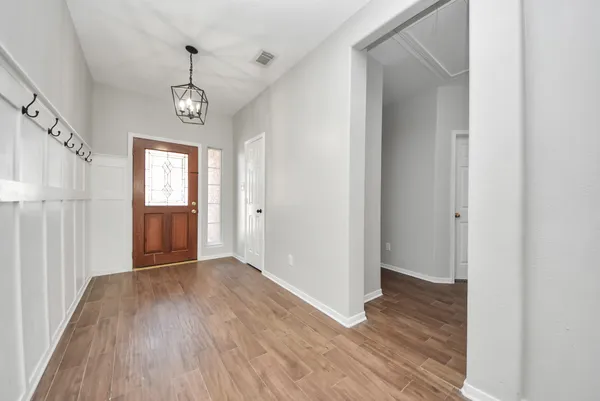 $275,000 | 2306 2 Trail Drive, Spring, TX 77373