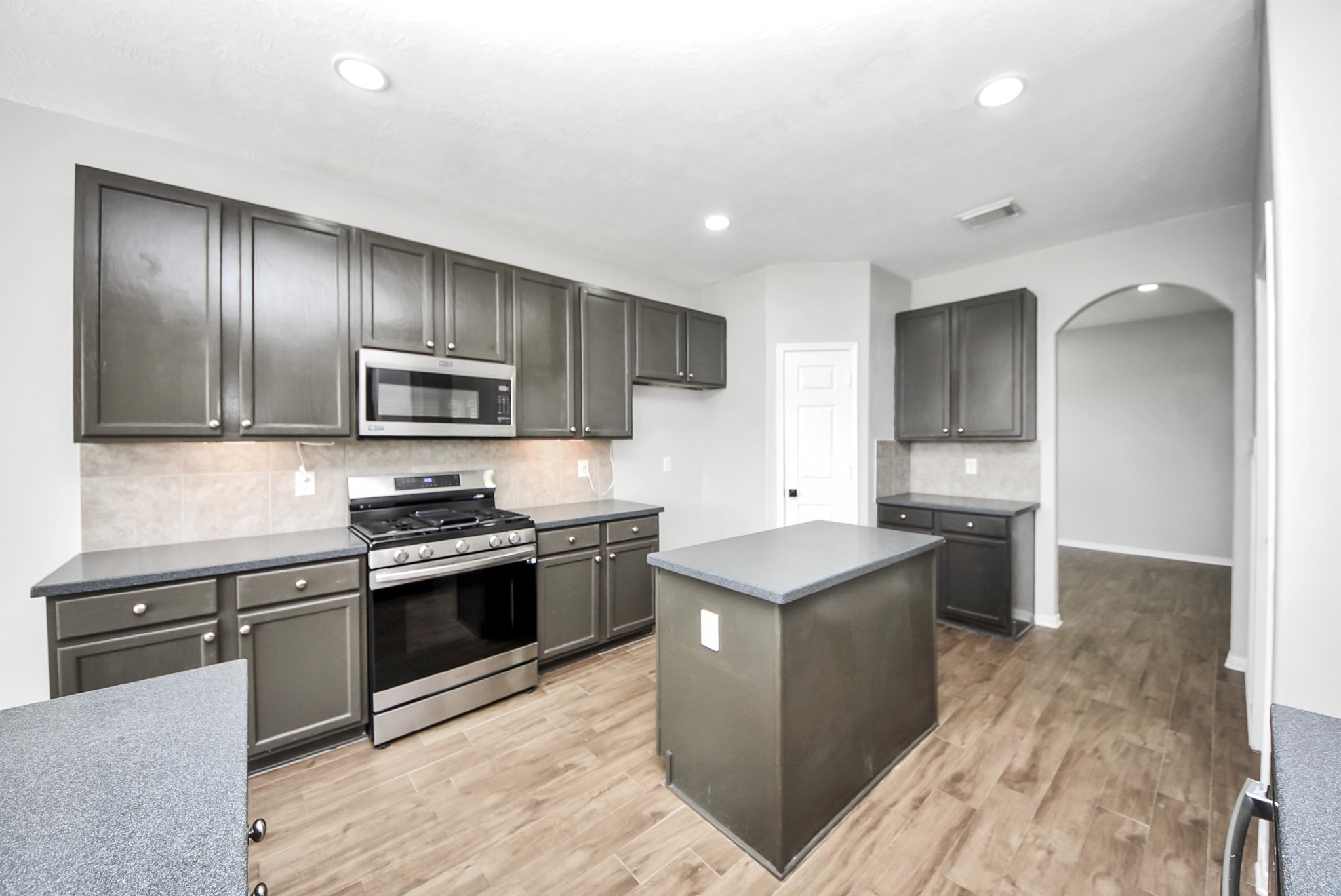 2306 2 Trail Drive Spring, TX 77373 - Photo 8 of 27