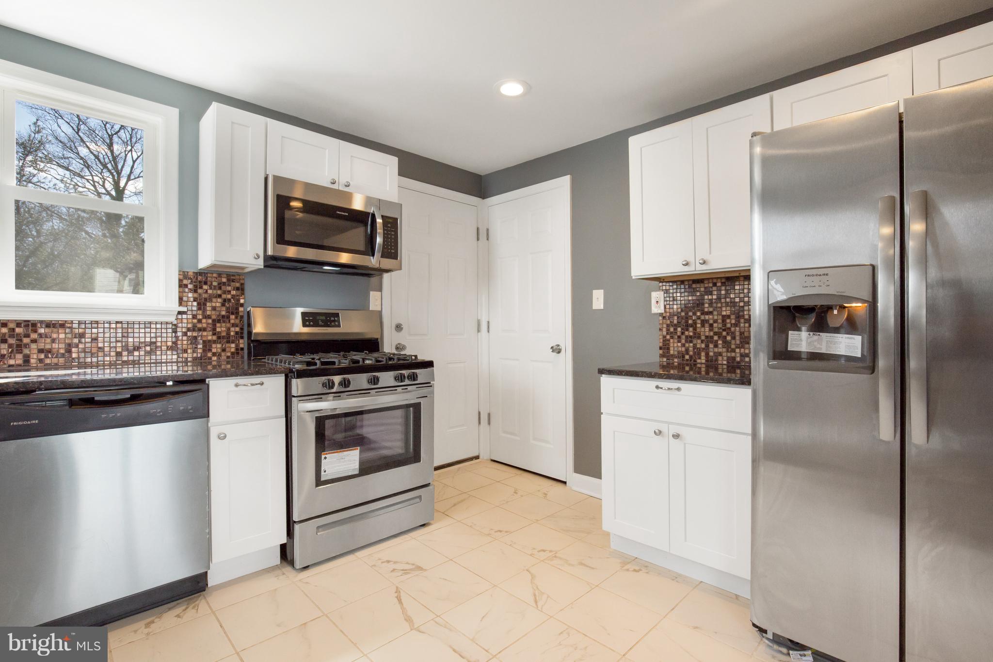 129 Osborn Road Aberdeen, MD 21001 - Photo 2 of 25 Interior (General)