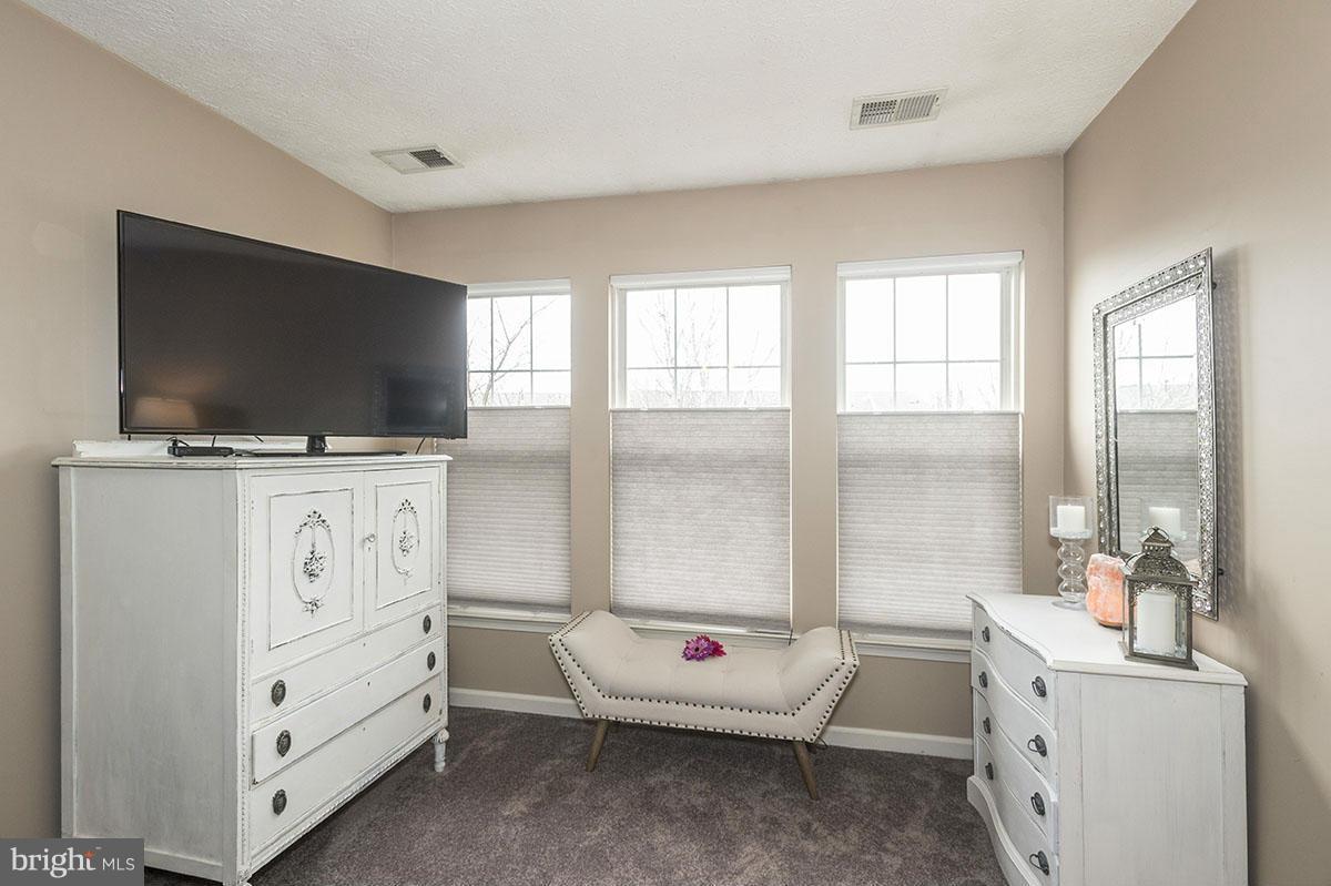 1713 Algonquin Road Frederick, MD 21701 - Photo 16 of 30 Bedroom (Master)