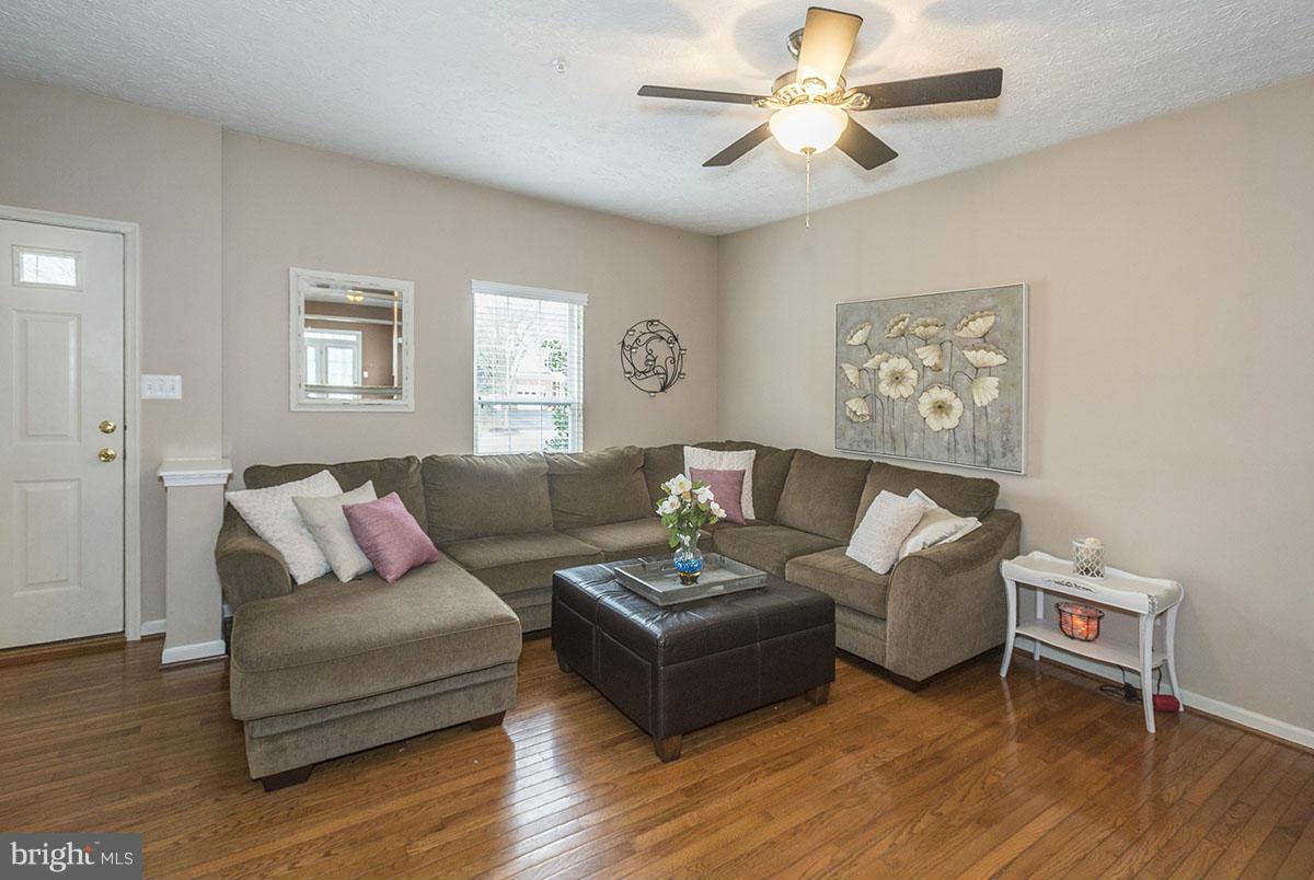 1713 Algonquin Road Frederick, MD 21701 - Photo 6 of 30 Living Room