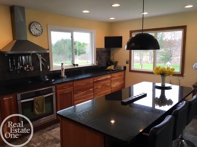 6595 Comstock Road Jeddo, MI 48032 - Photo 10 of 56