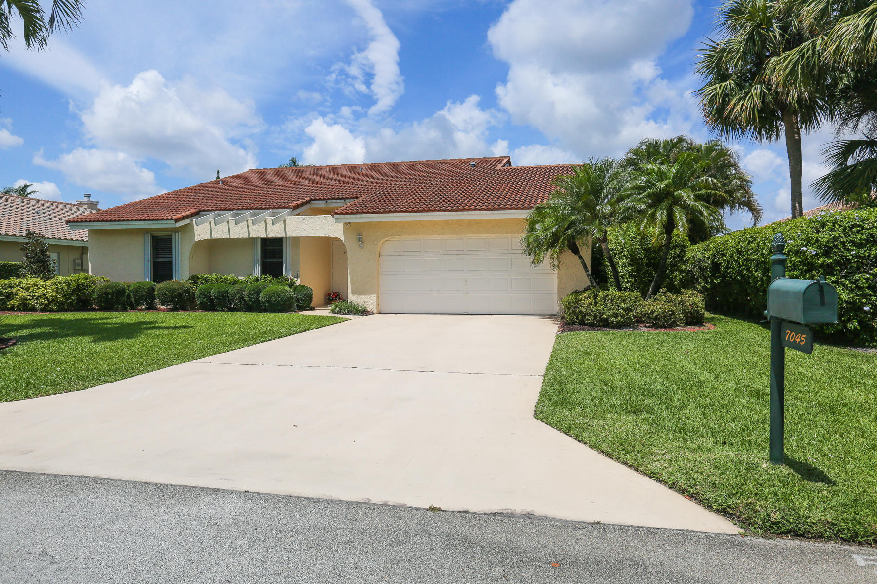 7045 Northwest 2nd Terrace Boca Raton, FL 33487 - Photo 4 of 34 7045_NW_2ns_Terrace-2
