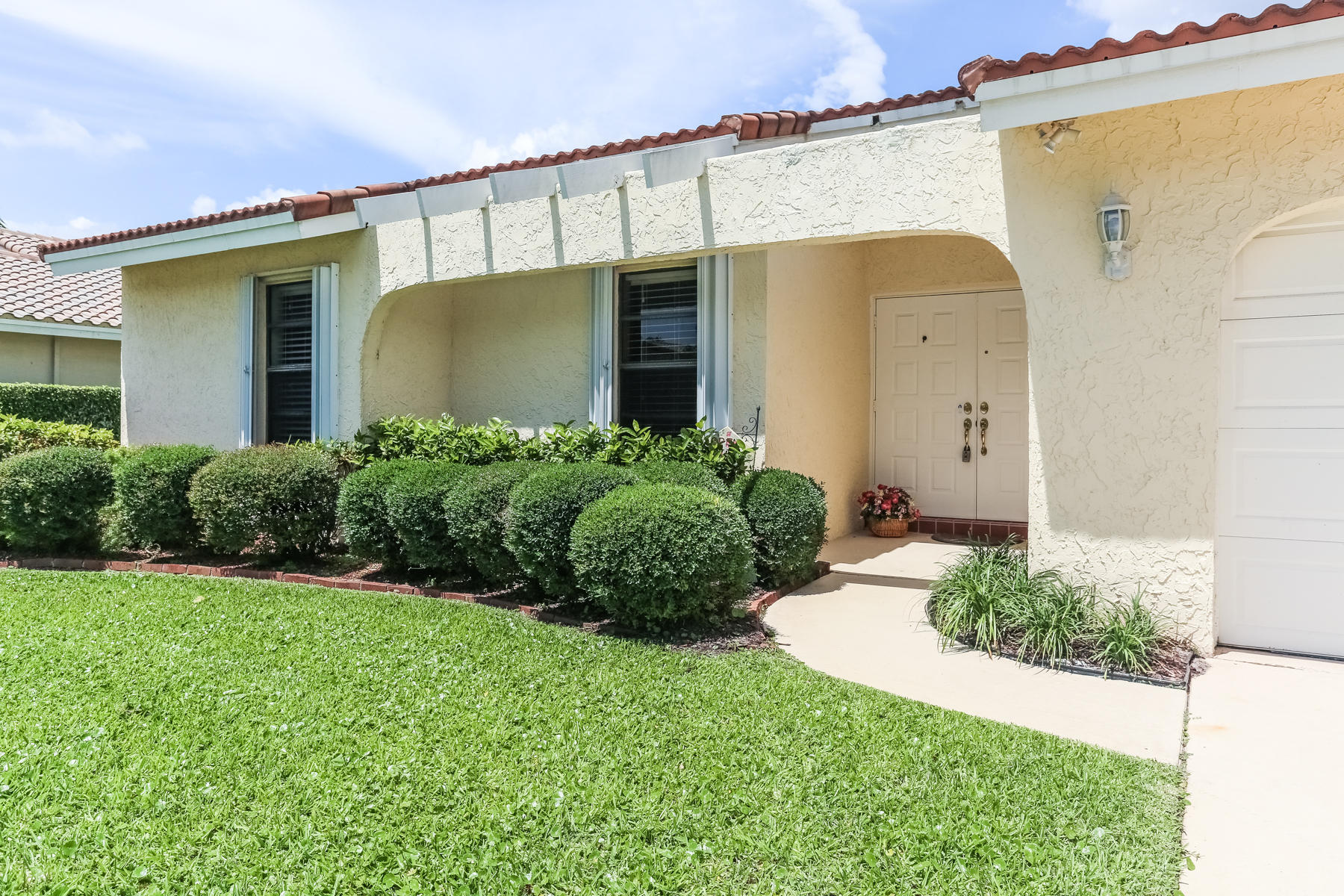 7045 Northwest 2nd Terrace Boca Raton, FL 33487 - Photo 5 of 34 7045_NW_2ns_Terrace-3