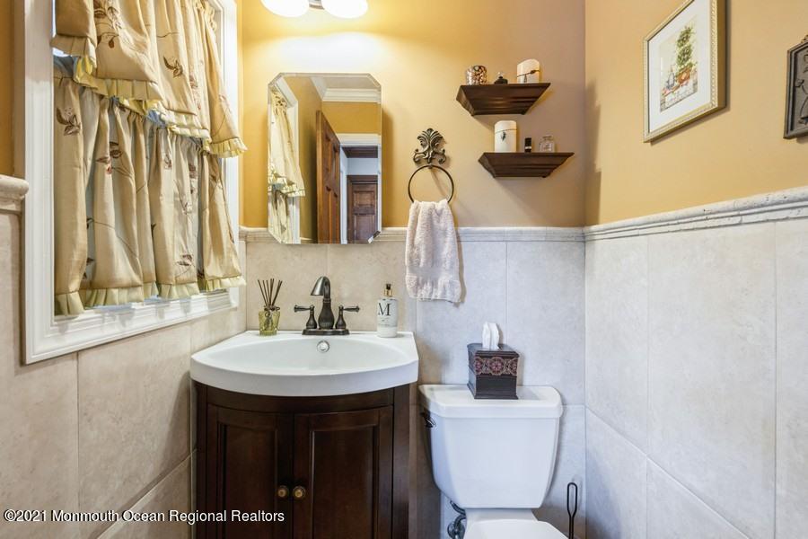 144 Lancaster Road Freehold, NJ 07728 - Photo 15 of 30 15_144-Lancaster-Dr_2023_Web