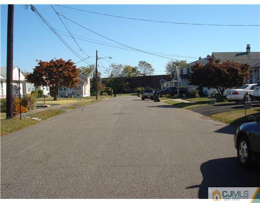 25 Rector Avenue Woodbridge, NJ 07095 - Photo 14 of 14 a view of a street with cars