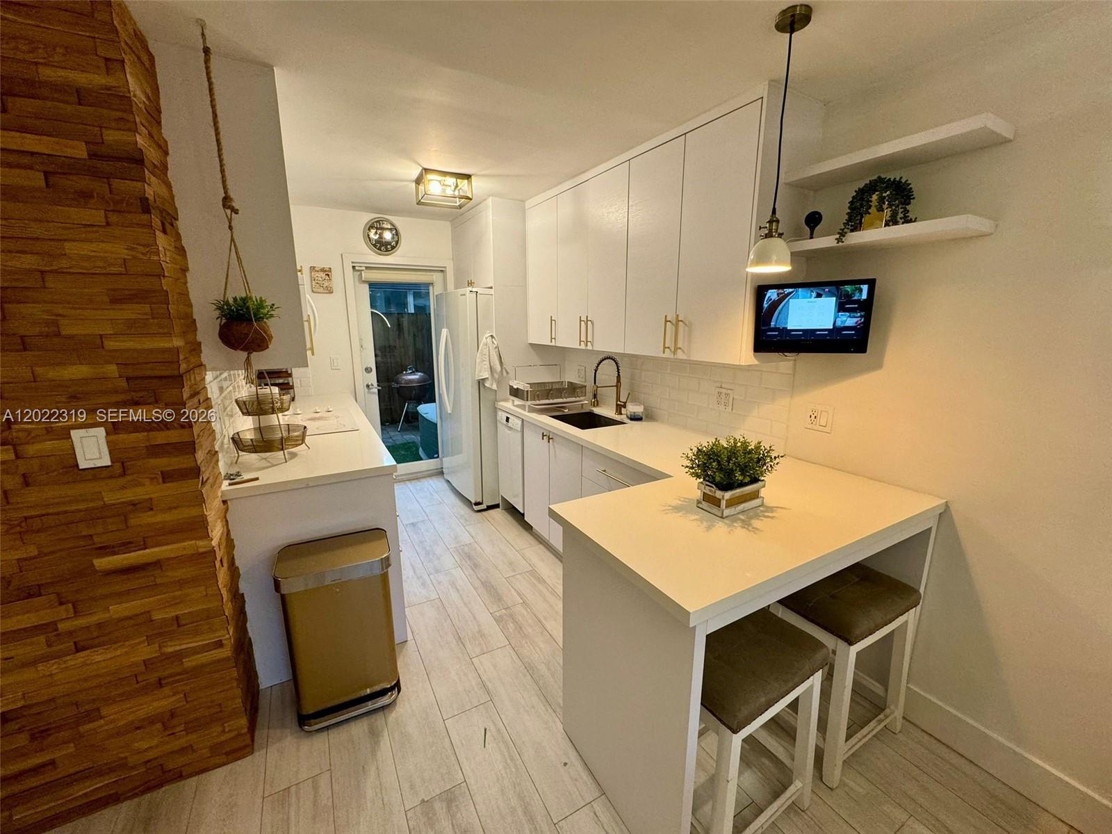 1121 Southwest 7th Street, Unit 1 Miami, FL 33130 - Photo 13 of 14