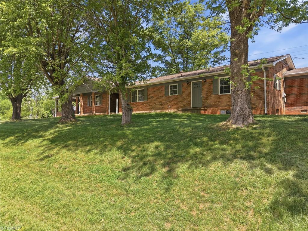 954 Parsonville Road Purlear, NC 28665 - Photo 3 of 45 Gallery Image 3