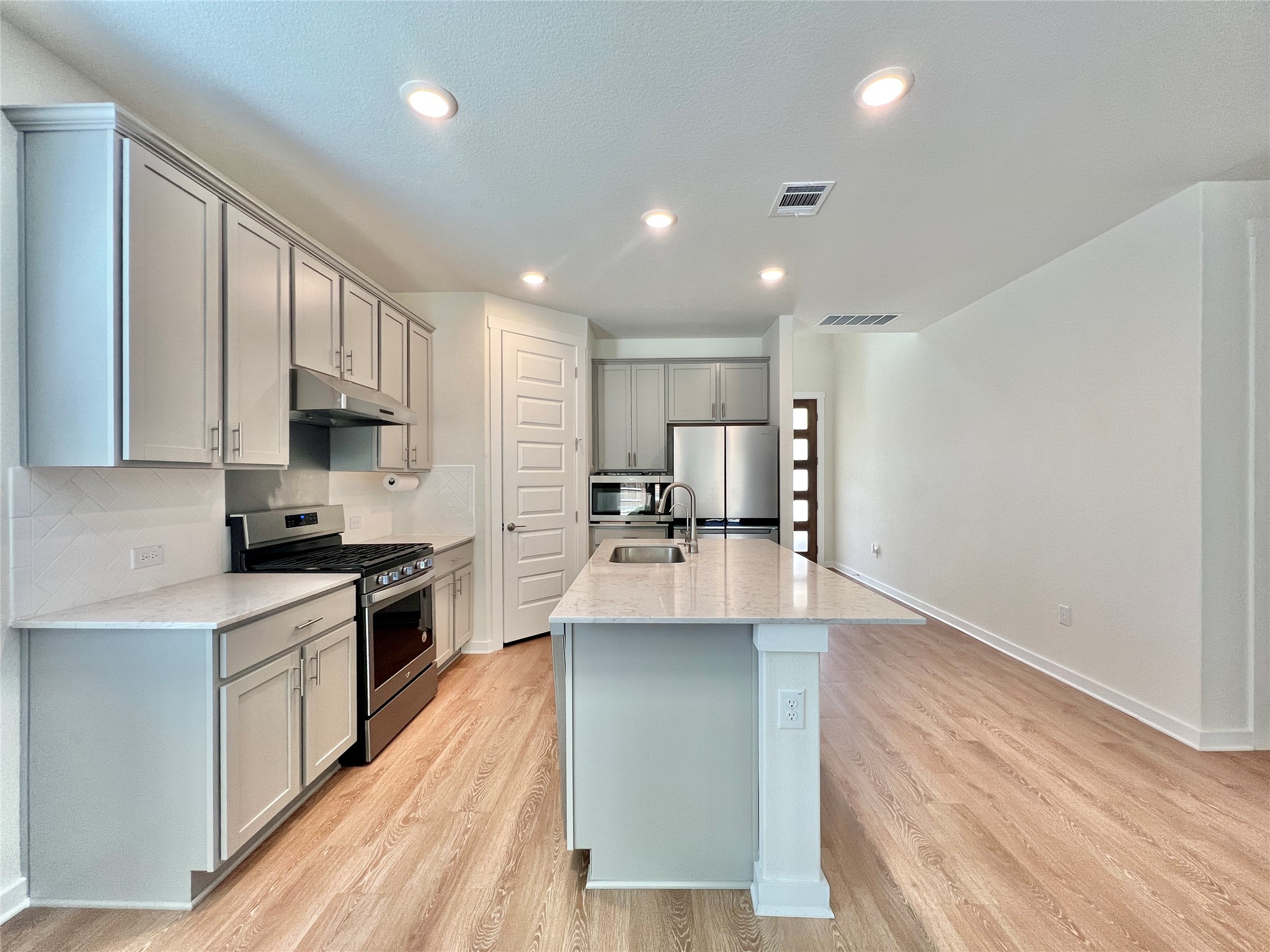 2028 Ruger Pass Leander, TX 78641 - Photo 4 of 22