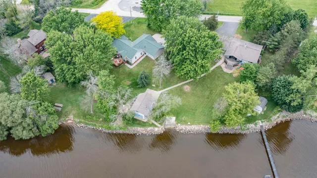 $1,165,000 | 9205 Willow Lane, Fremont, WI 54940