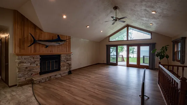 $1,165,000 | 9205 Willow Lane, Fremont, WI 54940