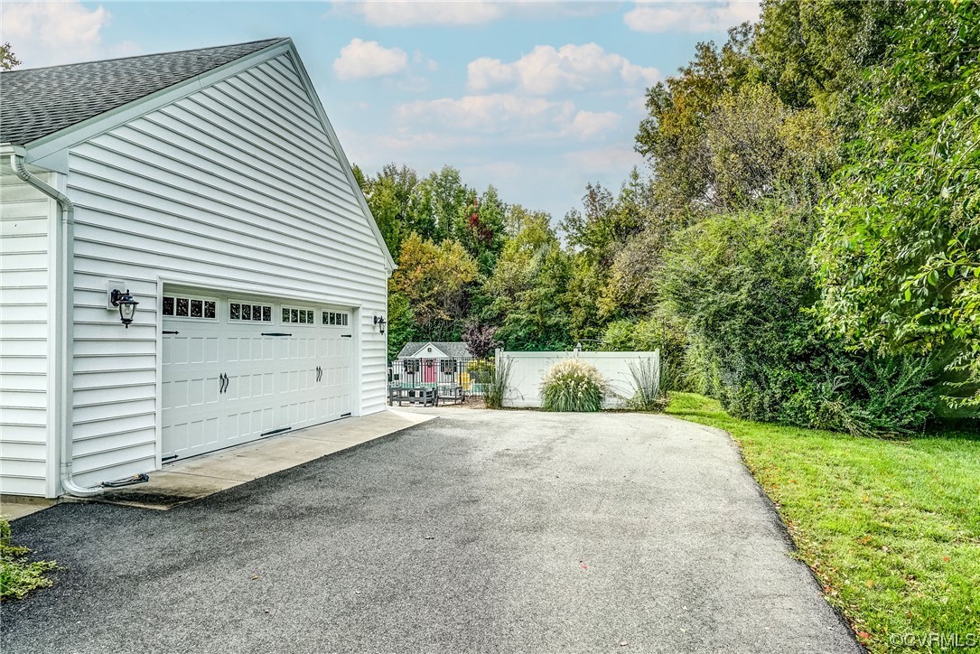 9403 Three Chopt Road Henrico, VA 23229 - Photo 6 of 50 Gallery Image 6