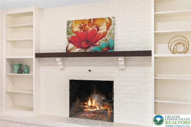 $519,900 | 6265 Venture Court, Slatington, PA 18080