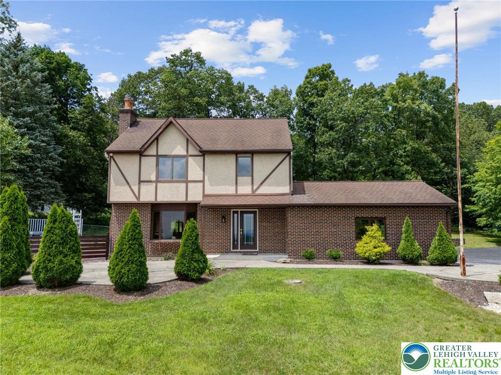 6265 Venture Court Slatington, PA 18080 - Photo 3 of 48