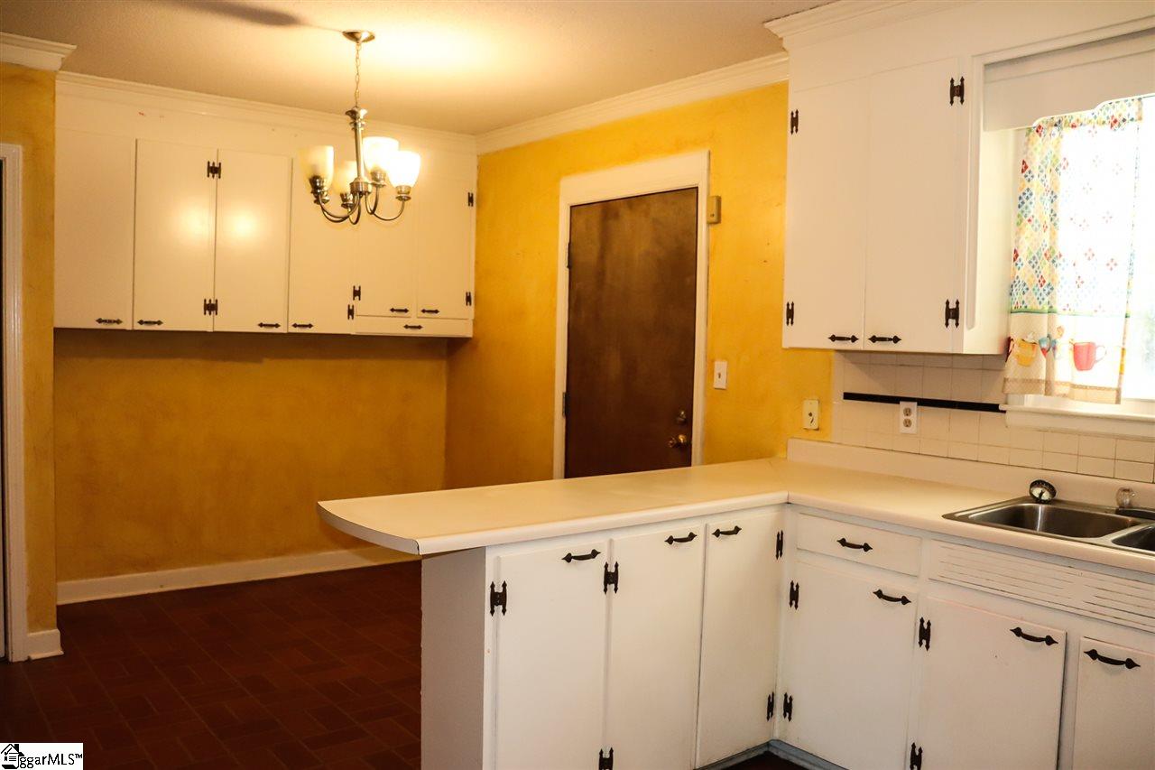 416 Quail Creek Road Clinton, SC 29325 - Photo 6 of 11 Gallery Image 6