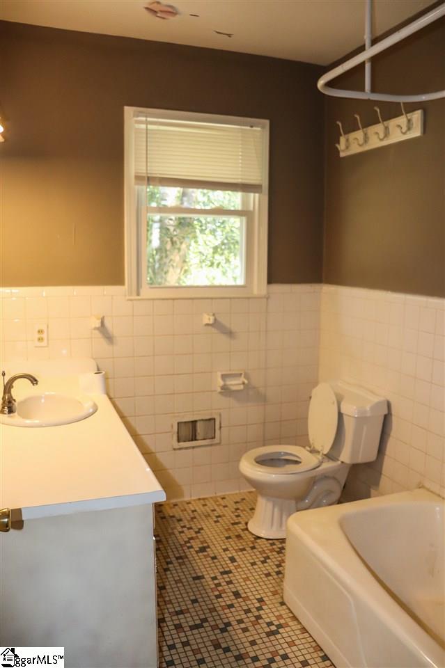 416 Quail Creek Road Clinton, SC 29325 - Photo 8 of 11 Gallery Image 8