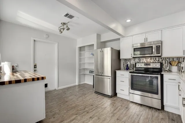 $1,995 | 1701 Timber Brush Trail, Austin, TX 78741