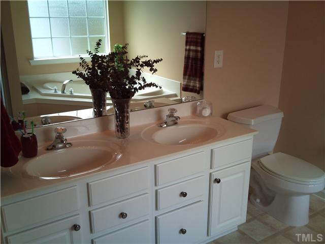 108 Riley Oaks Lane Apex, NC 27539 - Photo 17 of 22 Dual Vanity & Marble Countertops for your Master Bath!