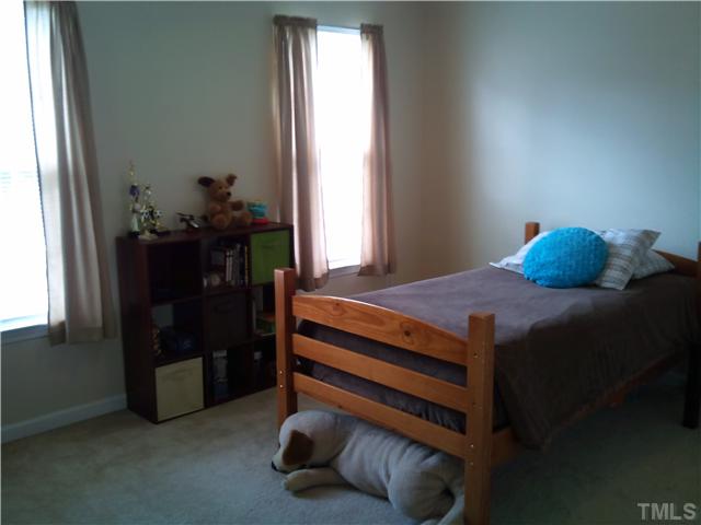 108 Riley Oaks Lane Apex, NC 27539 - Photo 19 of 22 SPACIOUS Secondary Bedrooms!
