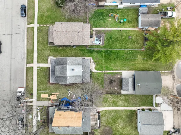 $300,000 | 410 East Geneva Street, Delavan, WI 53115