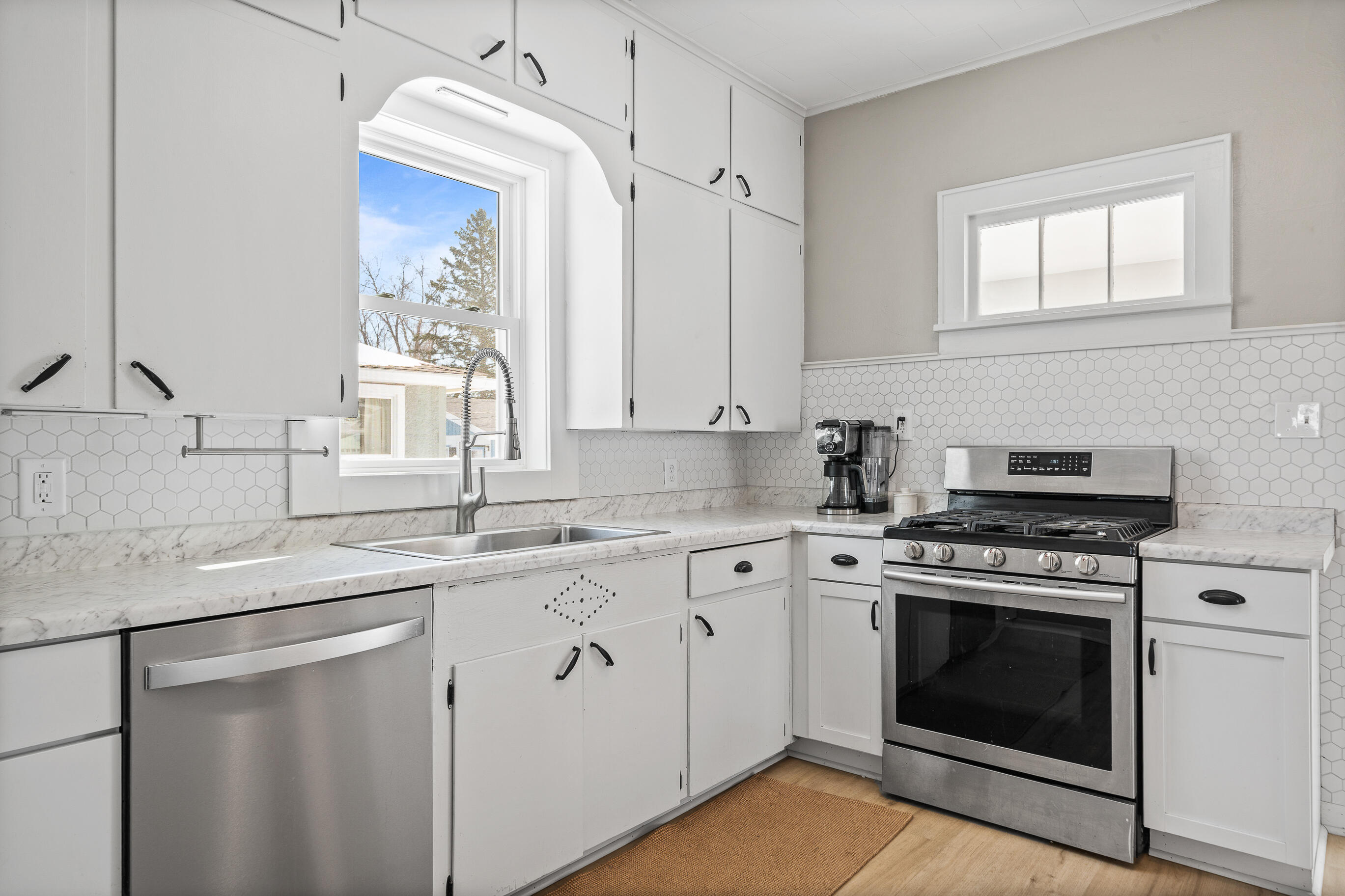 410 East Geneva Street Delavan, WI 53115 - Photo 20 of 65 410 E Geneva St-20