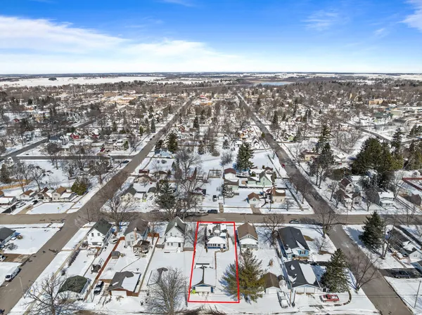 $300,000 | 410 East Geneva Street, Delavan, WI 53115