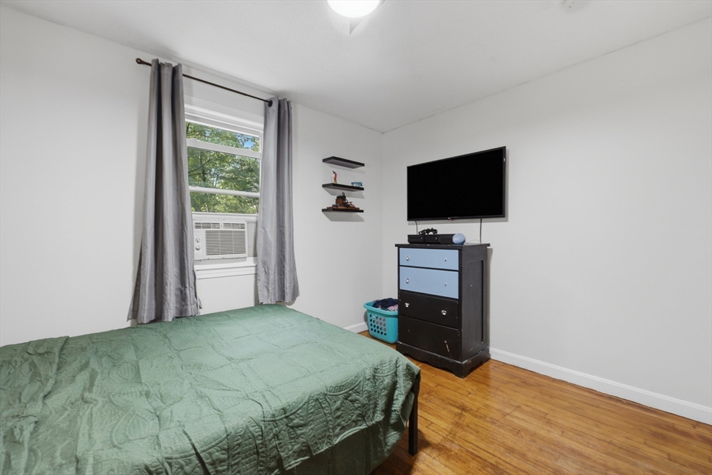 43 Seaverns Bridge Road Merrimack, NH 03054 - Photo 16 of 41 Gallery Image 16