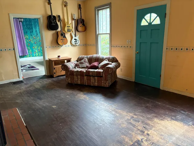 $178,500 | 449 South Elm Street, Whitwell, TN 37397