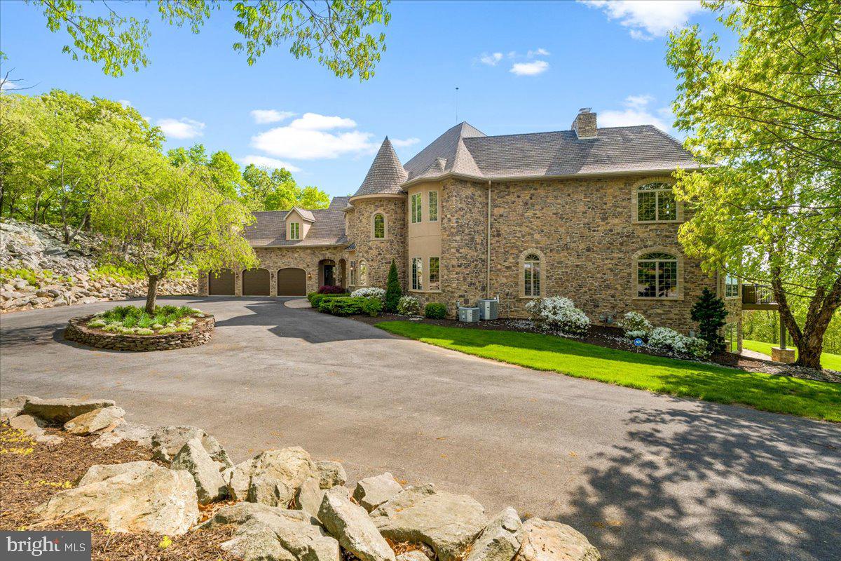 12565 Stone Crest Circle Waynesboro, PA 17268 - Photo 141 of 145 Circular drive