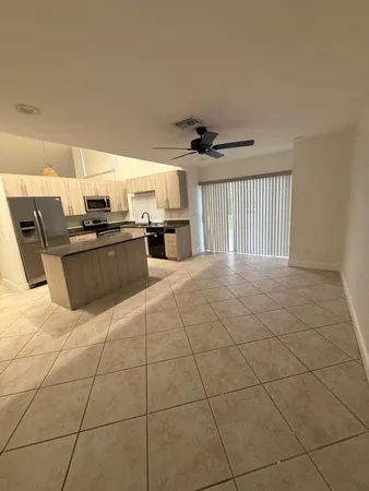 $3,500 | 3524 Northwest 73rd Way, Coral Springs, FL 33065