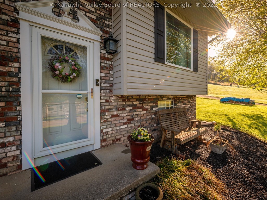 46 Stricklin Road Hurricane, WV 25526 - Photo 4 of 22 Gallery Image 4