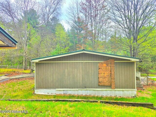 247 Turner Road Morrisonville, NY 12962 - Photo 12 of 41 20250509082546166173000000-o (1)