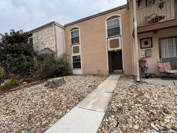 $1,300 | 6631 Spring Hurst Drive, San Antonio, TX 78249