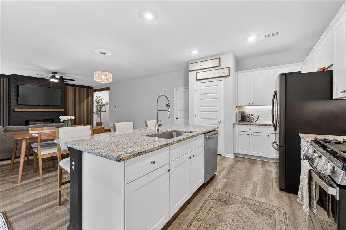 431 Water Orchid Way Moncks Corner, SC 29461 - Photo 12 of 41 18-Square One Team - DSC09882