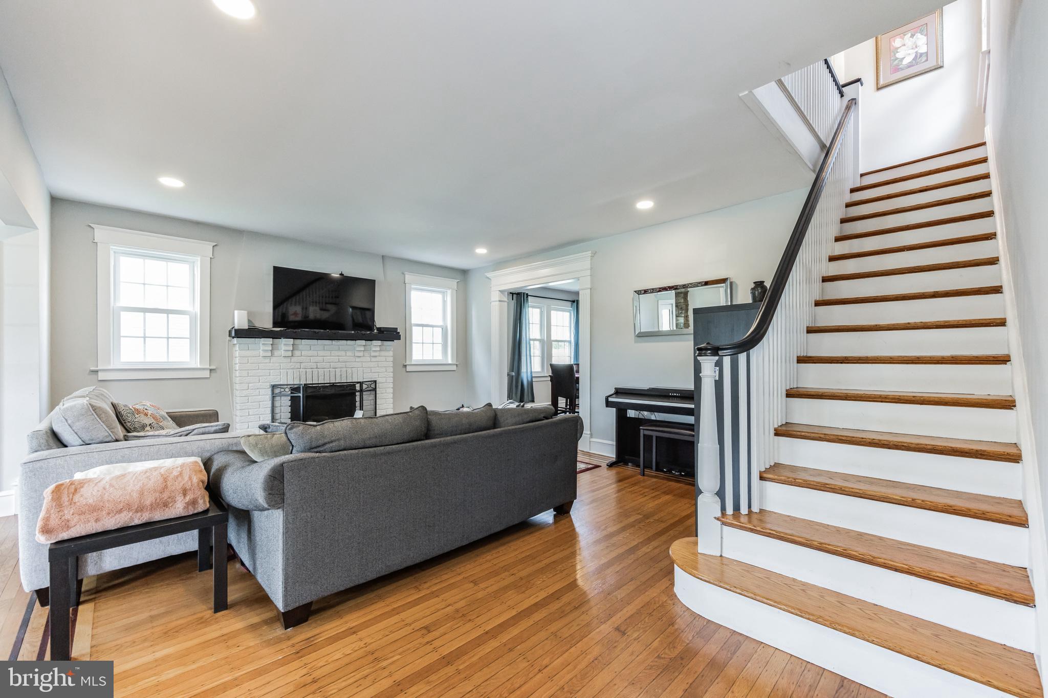 49 Sycamore Road Havertown, PA 19083 - Photo 8 of 29