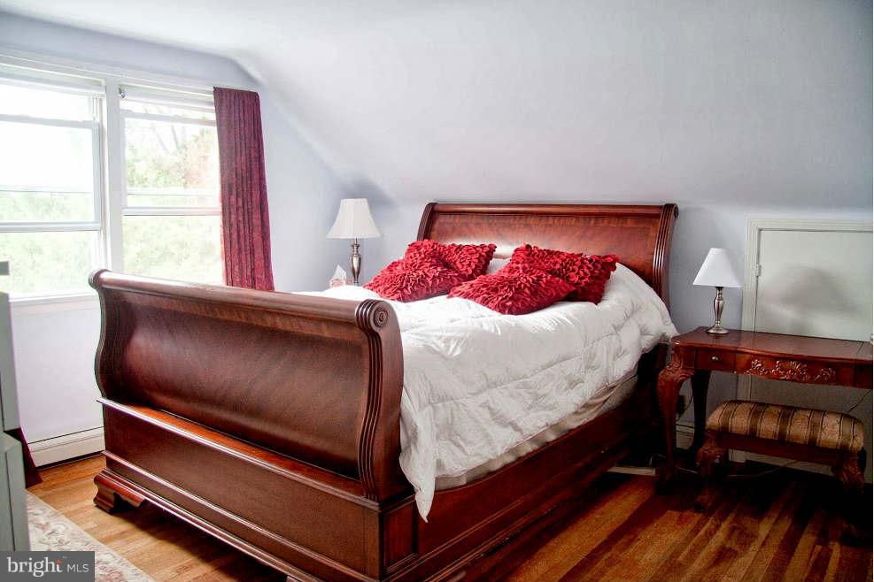 1822 Hanford Road Baltimore, MD 21237 - Photo 11 of 16 Bedroom