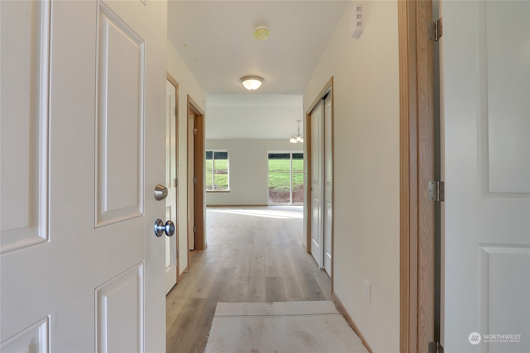 114 Gunnell Road Winlock, WA 98596 - Photo 3 of 23 a view of a hallway