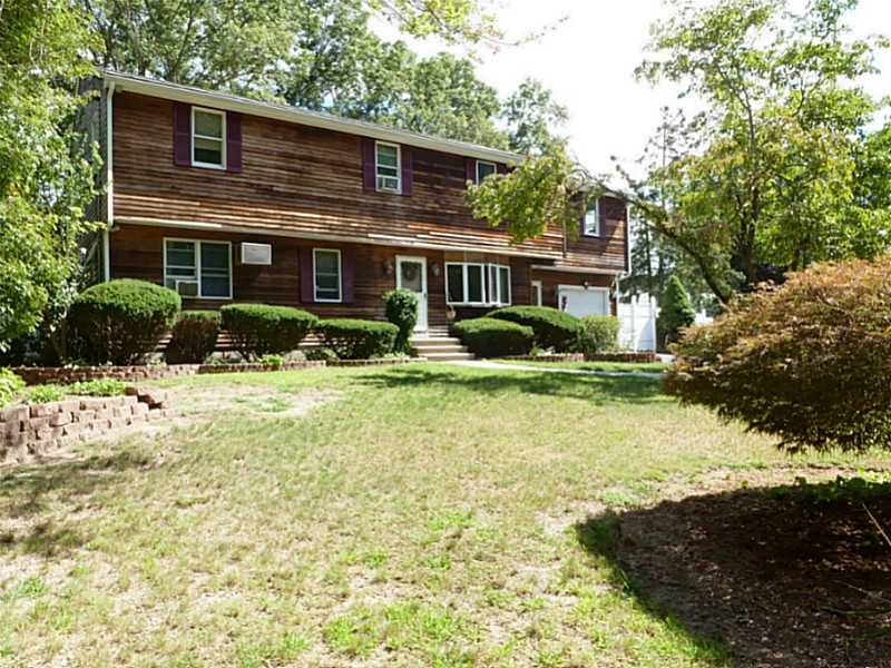 145 Parkhurst Road Warwick, RI 02889 - Photo 1 of 25 Exterior Front.