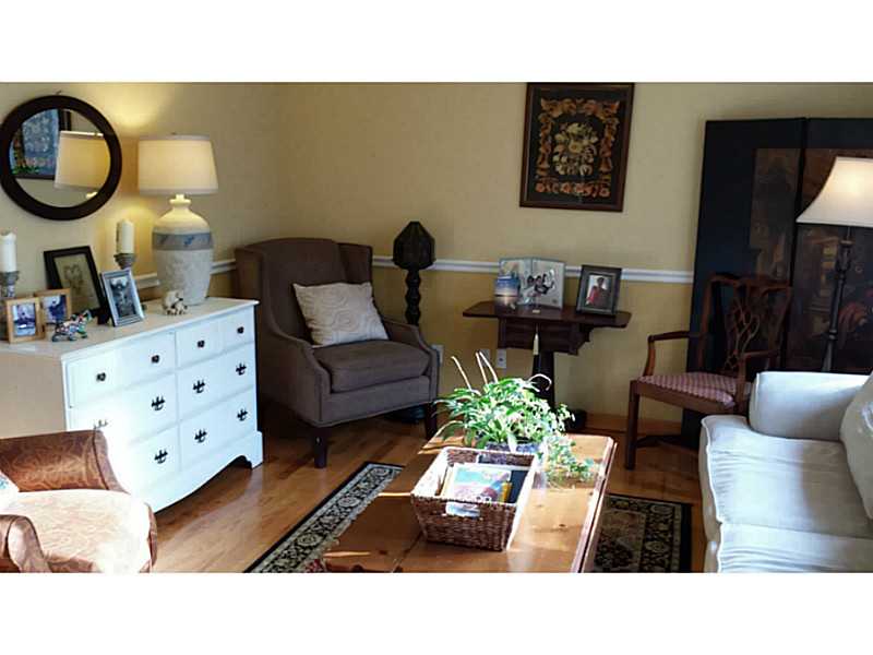 145 Parkhurst Road Warwick, RI 02889 - Photo 11 of 25 Living Room.