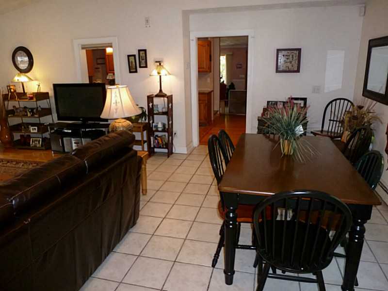 145 Parkhurst Road Warwick, RI 02889 - Photo 8 of 25 Dining Room.